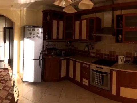 квартира за адресою Анни Ахматової вул., 35-А