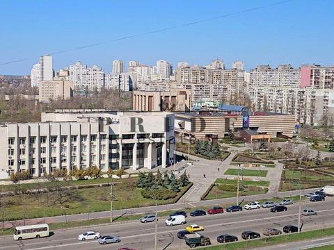 квартира по адресу Червоной Калины просп. (Владимира Маяковского), 12-Б
