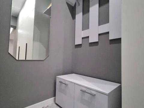 квартира по адресу Салютная ул., (Будинок 04701-04702)