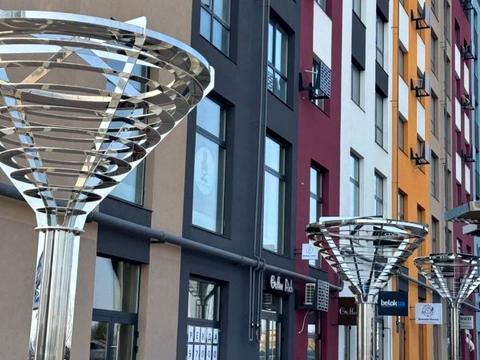 комерційна за адресою В'ячеслава Чорновола вул., (Будинок 37)