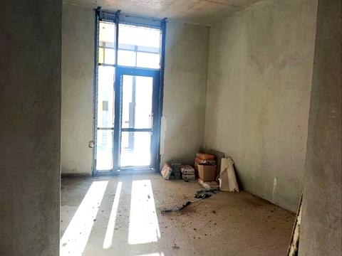 комерційна за адресою Володимира Навроцького вул., 39