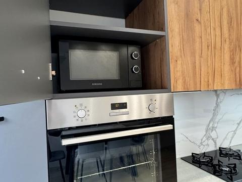 квартира за адресою Літературна вул. (Чехова), 27