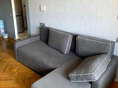 квартира по адресу Строителей ул., 12