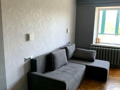 квартира по адресу Строителей ул., 12