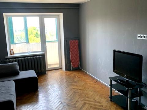 квартира по адресу Строителей ул., 12