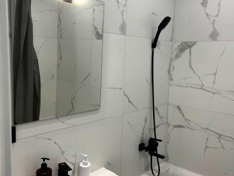 квартира за адресою Абрикосова вул., 3