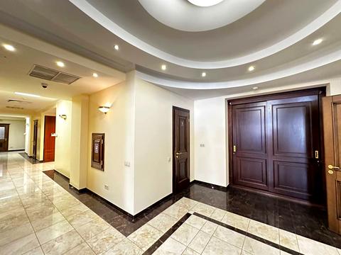 комерційна за адресою Михайлівський пров., 24