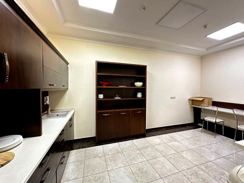 комерційна за адресою Михайлівський пров., 24