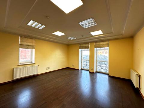 комерційна за адресою Михайлівський пров., 24