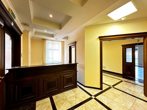 комерційна за адресою Михайлівський пров., 24