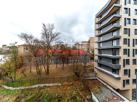 комерційна за адресою Болсуновська вул. (Сергія Струтинського), 1