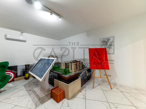 комерційна за адресою Болсуновська вул. (Сергія Струтинського), 1