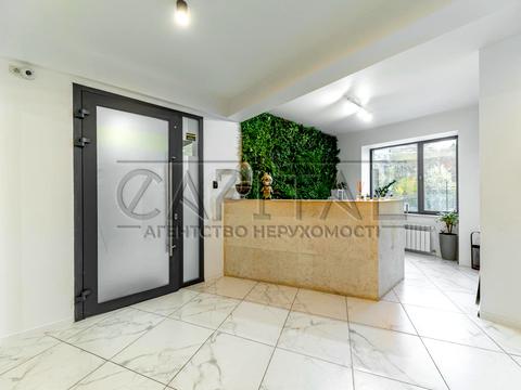 комерційна за адресою Болсуновська вул. (Сергія Струтинського), 1