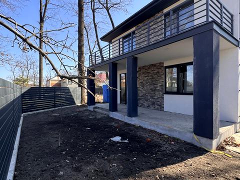 будинок за адресою Академіка Ромоданова вул. (Льва Толстого), 3