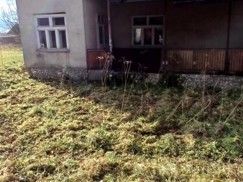 будинок за адресою Грушевського, 27