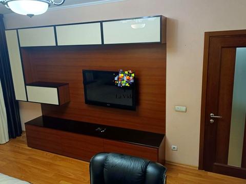 квартира за адресою Анни Ахматової вул., 43