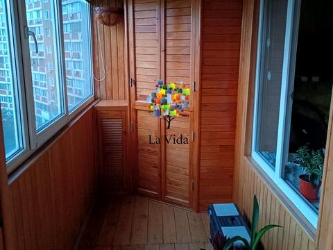 квартира за адресою Анни Ахматової вул., 43