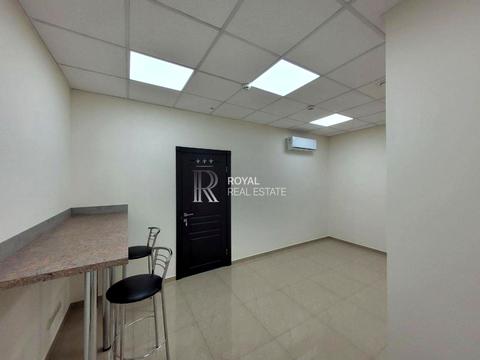 комерційна за адресою Спаська вул., 5