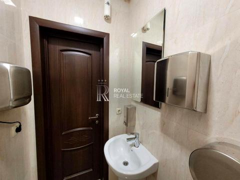 комерційна за адресою Спаська вул., 5