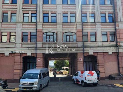комерційна за адресою Спаська вул., 5