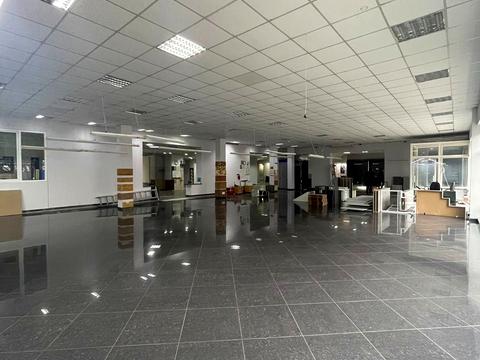 комерційна за адресою Робоча вул., 152