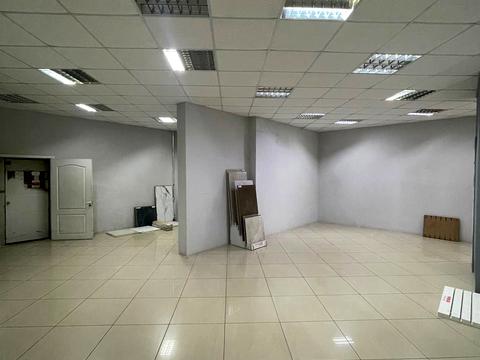 комерційна за адресою Робоча вул., 152