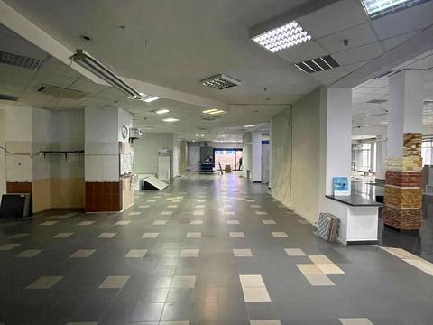 комерційна за адресою Робоча вул., 152