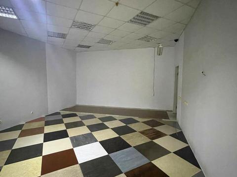 комерційна за адресою Робоча вул., 152