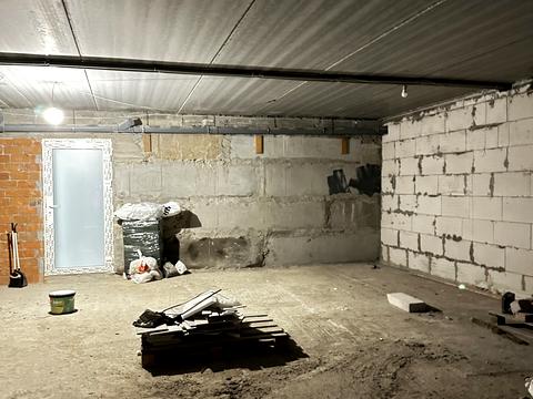 комерційна за адресою Осіння вул., 71