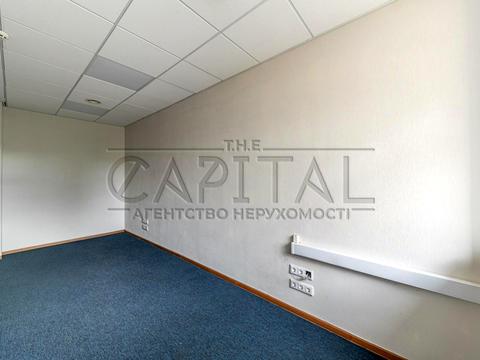 комерційна за адресою Ділова вул. (Димитрова), 4