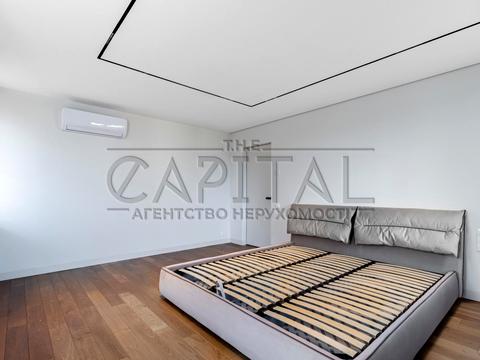 будинок за адресою с. Вишеньки, абрикосова, 1