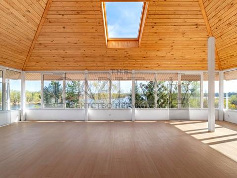 будинок за адресою с. Вишеньки, абрикосова, 1