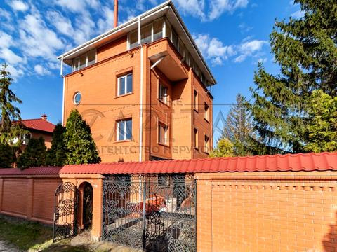 будинок за адресою с. Вишеньки, абрикосова, 1