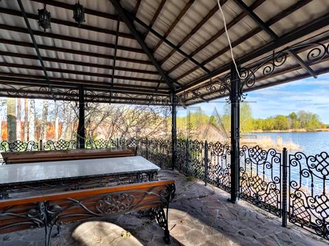 будинок за адресою с. Вишеньки, абрикосова, 1