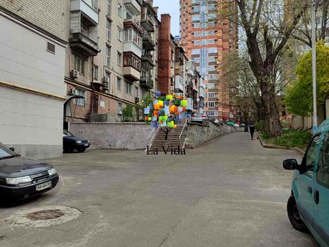 квартира за адресою Лабораторний пров., 2/11