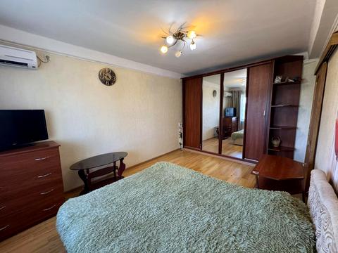 квартира за адресою Амвросія Бучми бульв., 4