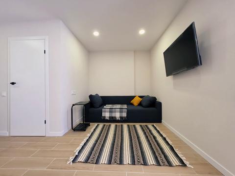 квартира по адресу Олега Мудрака ул. (Генерала Наумова), 1-Б