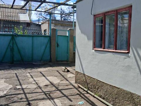 будинок за адресою Радіо вул., 10
