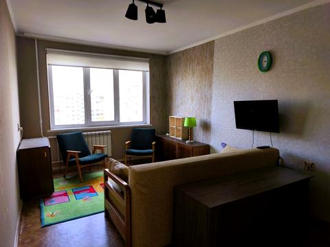 квартира за адресою Богатирська вул., 4