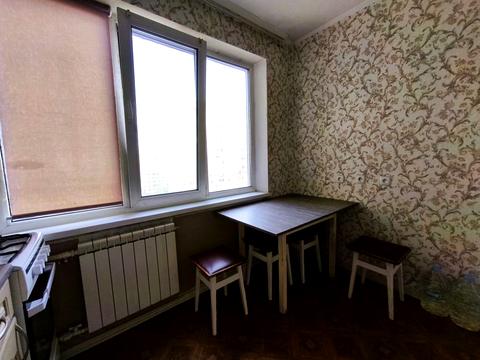 квартира за адресою Богатирська вул., 4