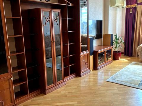 квартира по адресу Вячеслава Черновола ул., 20