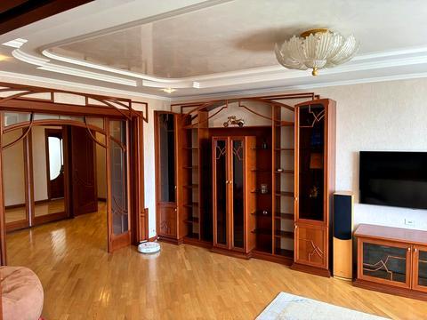 квартира по адресу Вячеслава Черновола ул., 20
