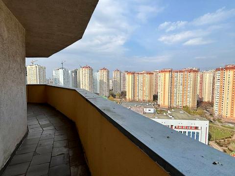 квартира за адресою Дніпровська набережна вул., 19-В