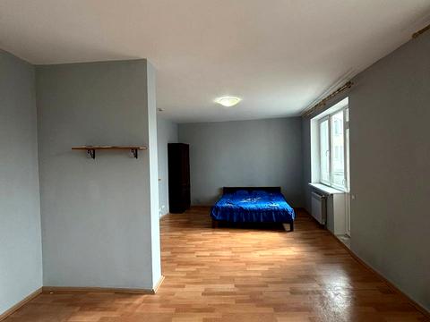 квартира за адресою Дніпровська набережна вул., 19-В
