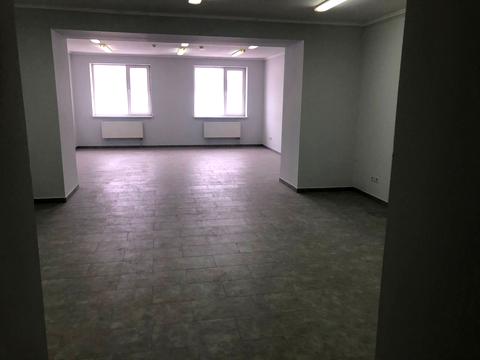 комерційна за адресою Пирогівський Шлях вул. (Червонопрапорна), 34
