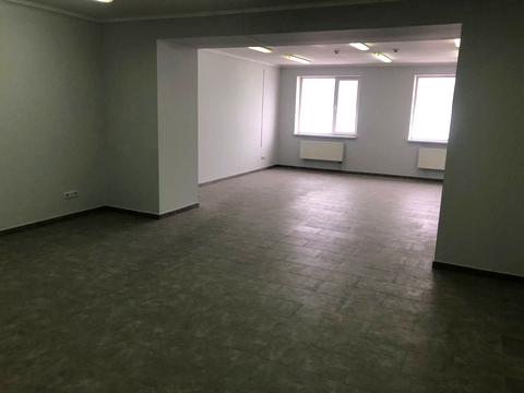 комерційна за адресою Пирогівський Шлях вул. (Червонопрапорна), 34