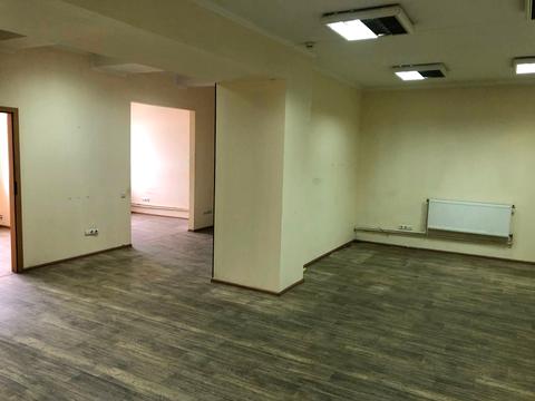 комерційна за адресою Пирогівський Шлях вул. (Червонопрапорна), 34