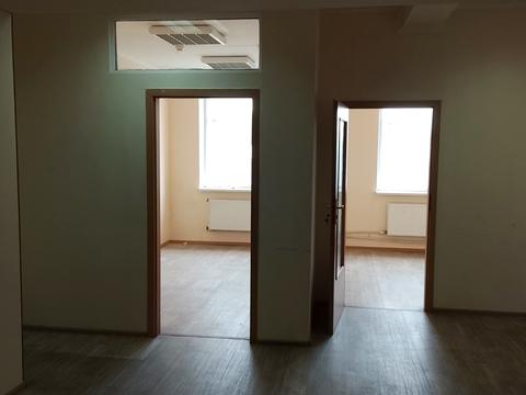 комерційна за адресою Пирогівський Шлях вул. (Червонопрапорна), 34