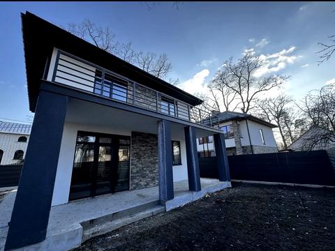 будинок за адресою Академіка Ромоданова вул. (Льва Толстого), 3