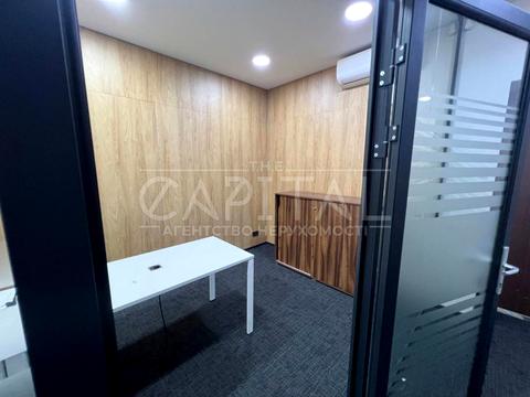 комерційна за адресою Кловський узвіз, 7а